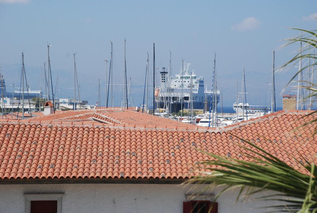 Marina Sahil Hotel Çeşme Exterior photo