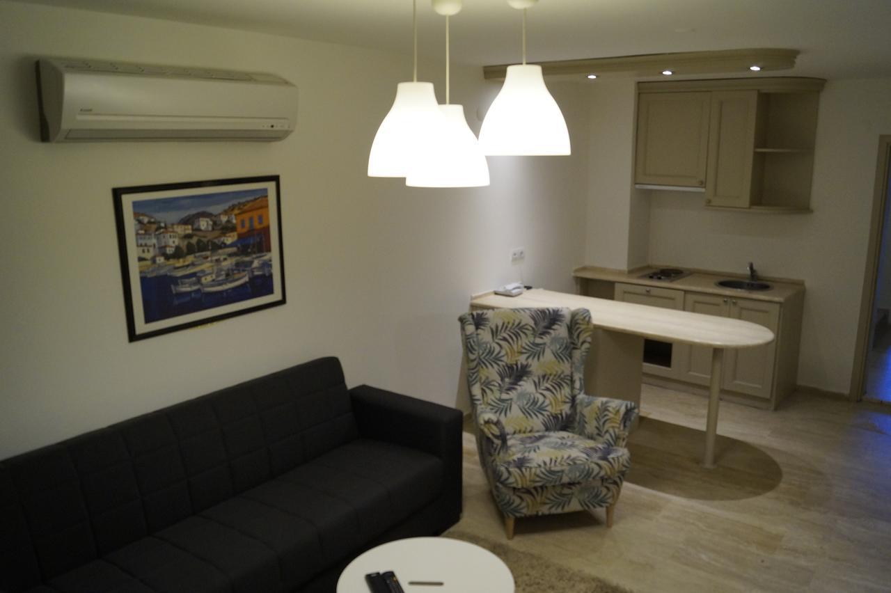 Marina Sahil Hotel Çeşme Exterior photo