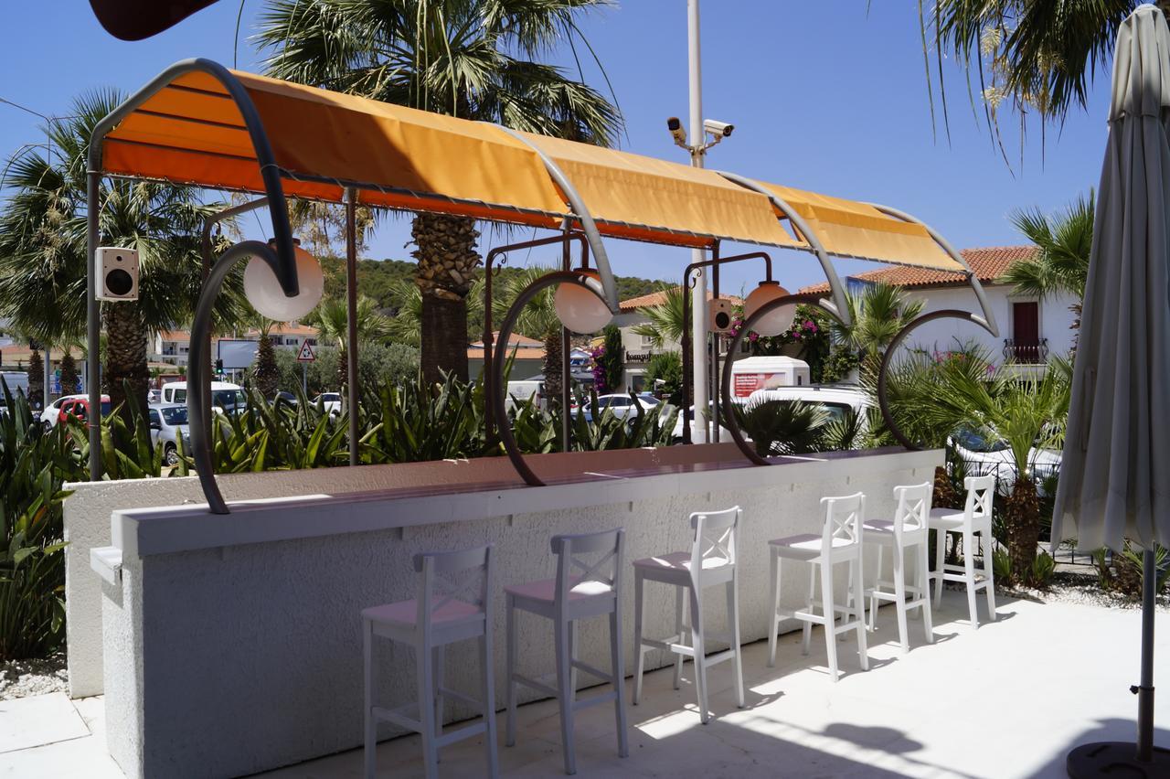 Marina Sahil Hotel Çeşme Exterior photo